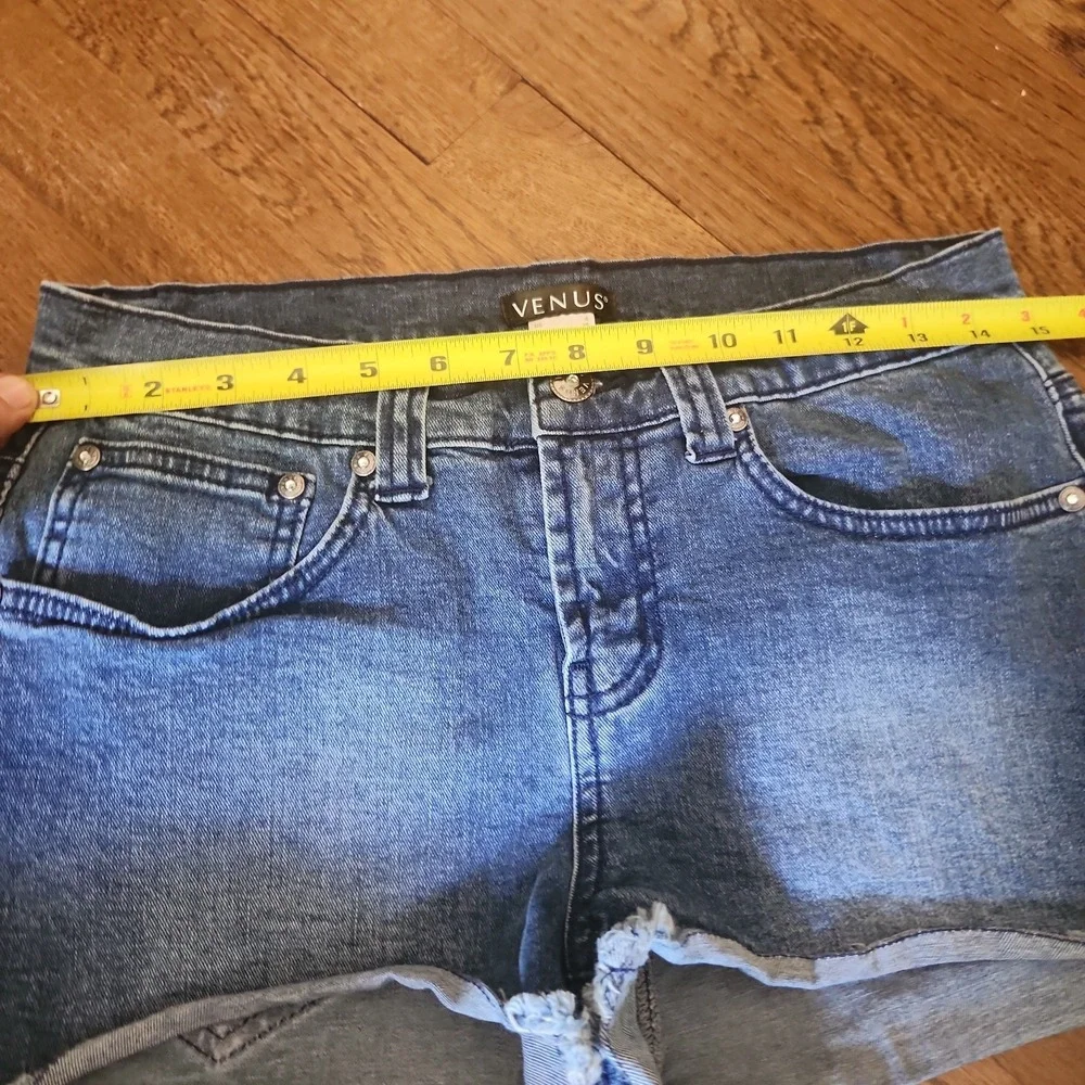 Venus Short Shorts Denim Cut-off Style Rhinestone Casual Summer Women's Size 6